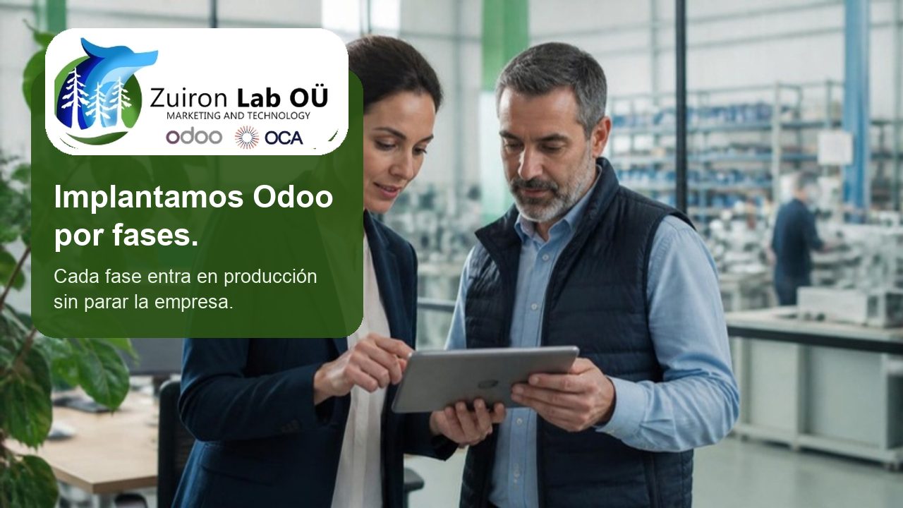 Implantamos Odoo por fases: consultora y responsable de almacén revisando datos en una tablet
